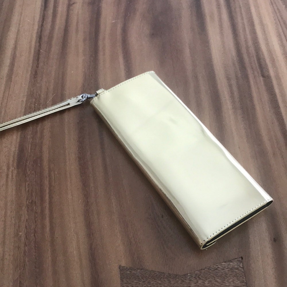Marc Jacobs gold clutch - Picture 2 of 7